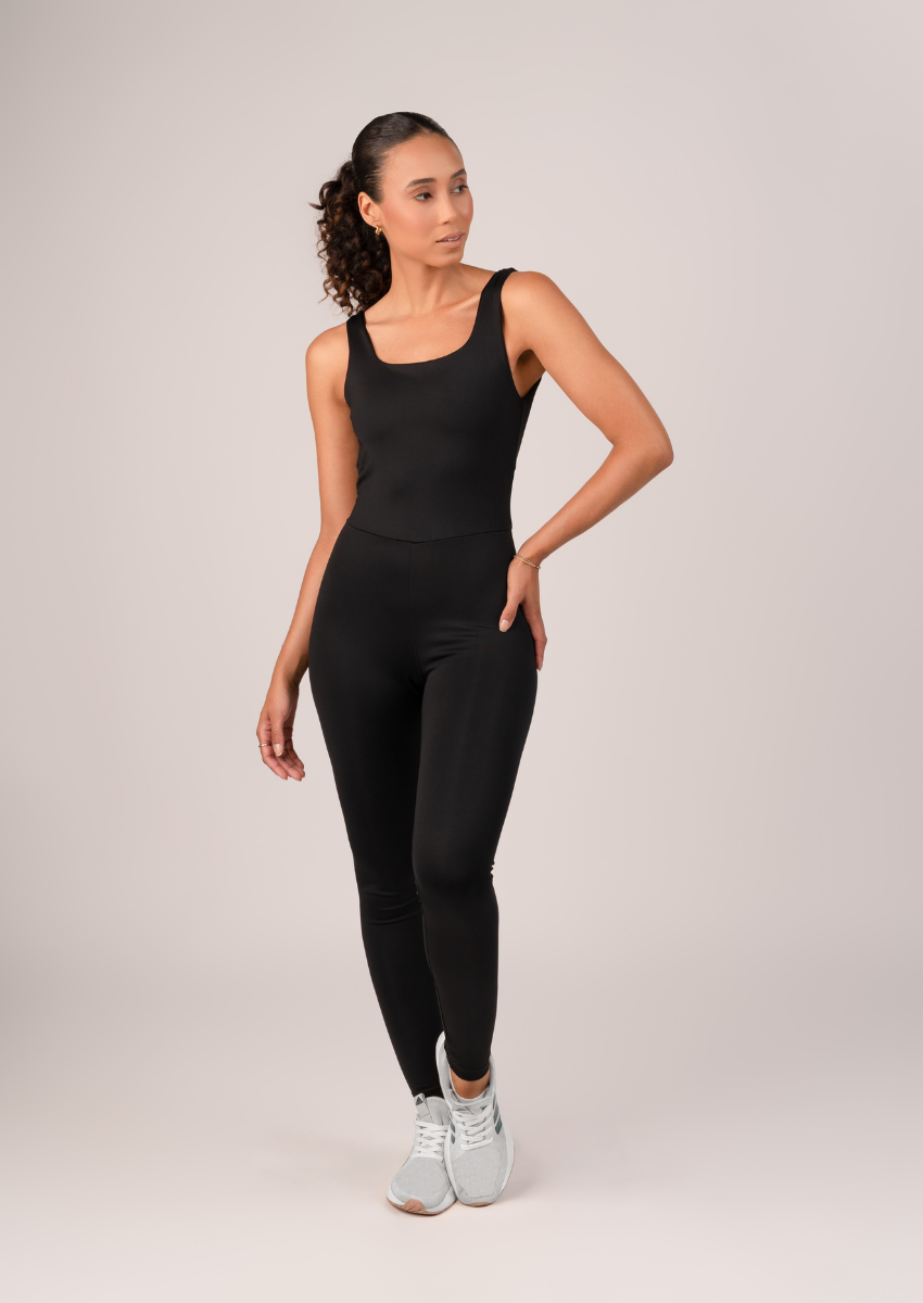 Macacão Essential Maxxi – Preto Premium